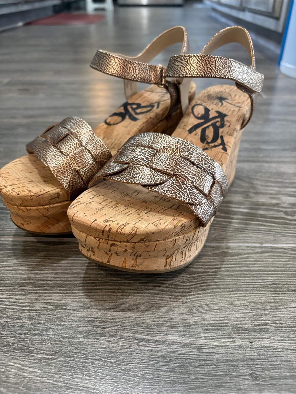 Womens OTBT Charleston/Gold  Wedge Sandals